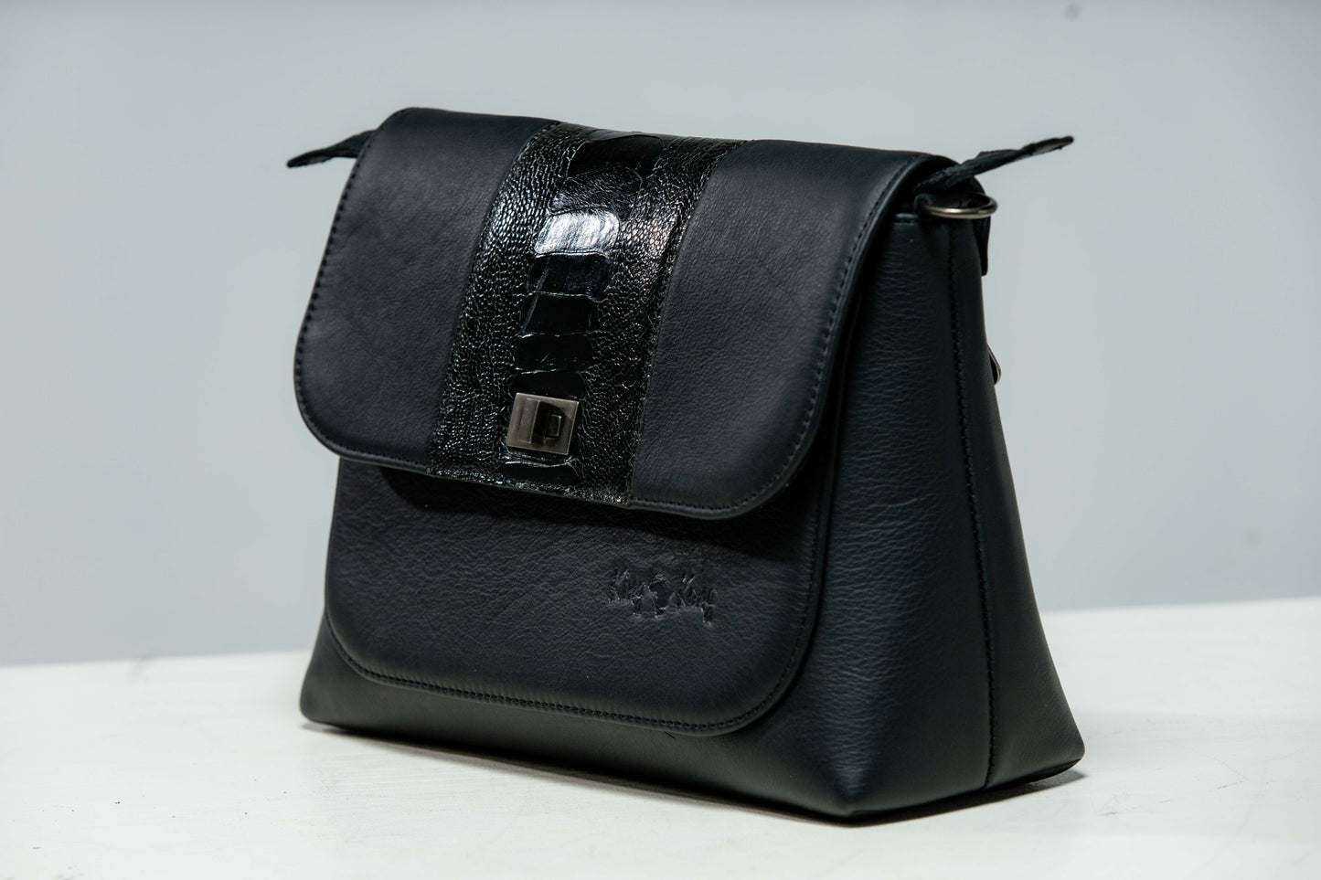 Nandipa Travel Ostrich & Cowhide Leather Bag